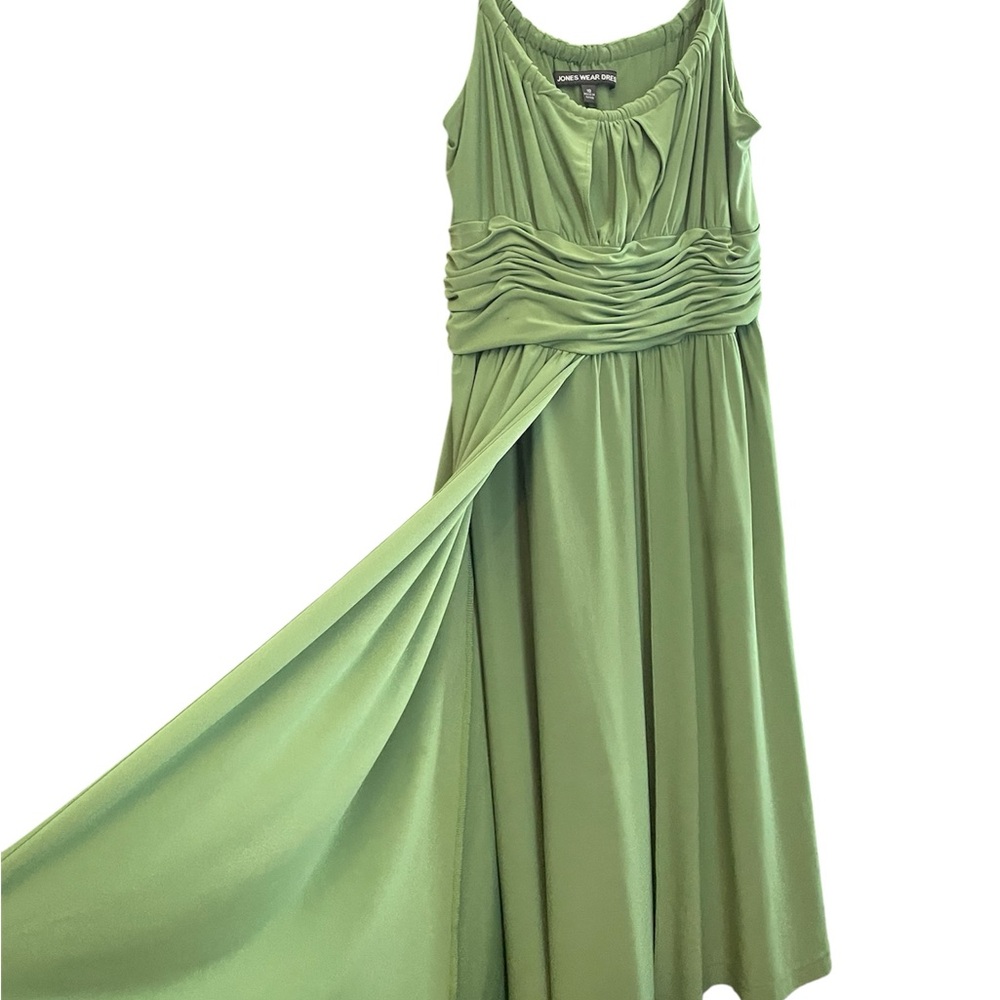 Jones Wear Olive Green Ruched Dress